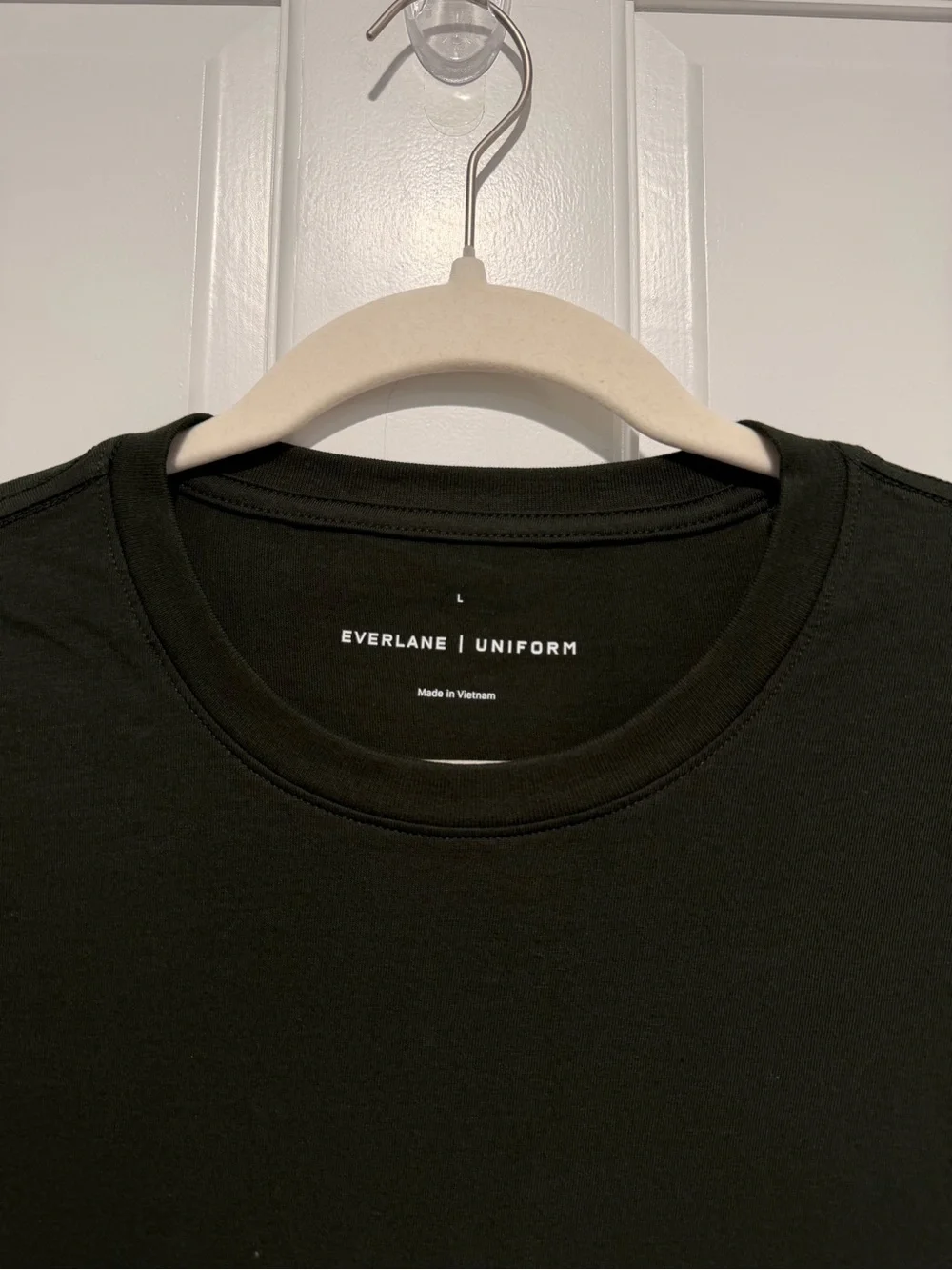Everlane NWOT Uniform Organic Cotton Crew Neck T Shirt Dark Olive Green Large - Picture 3 of 6